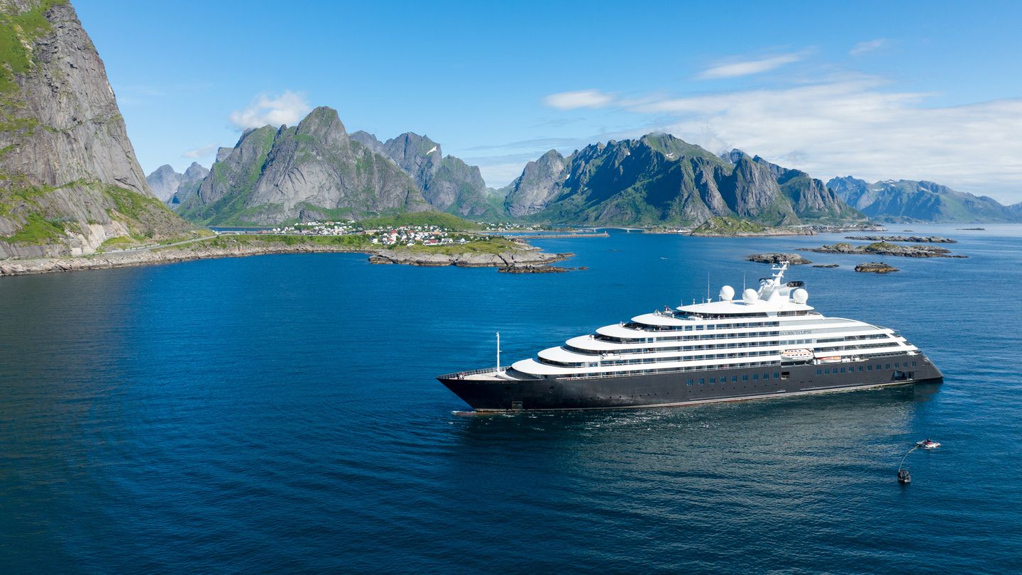Scenic Eclipse