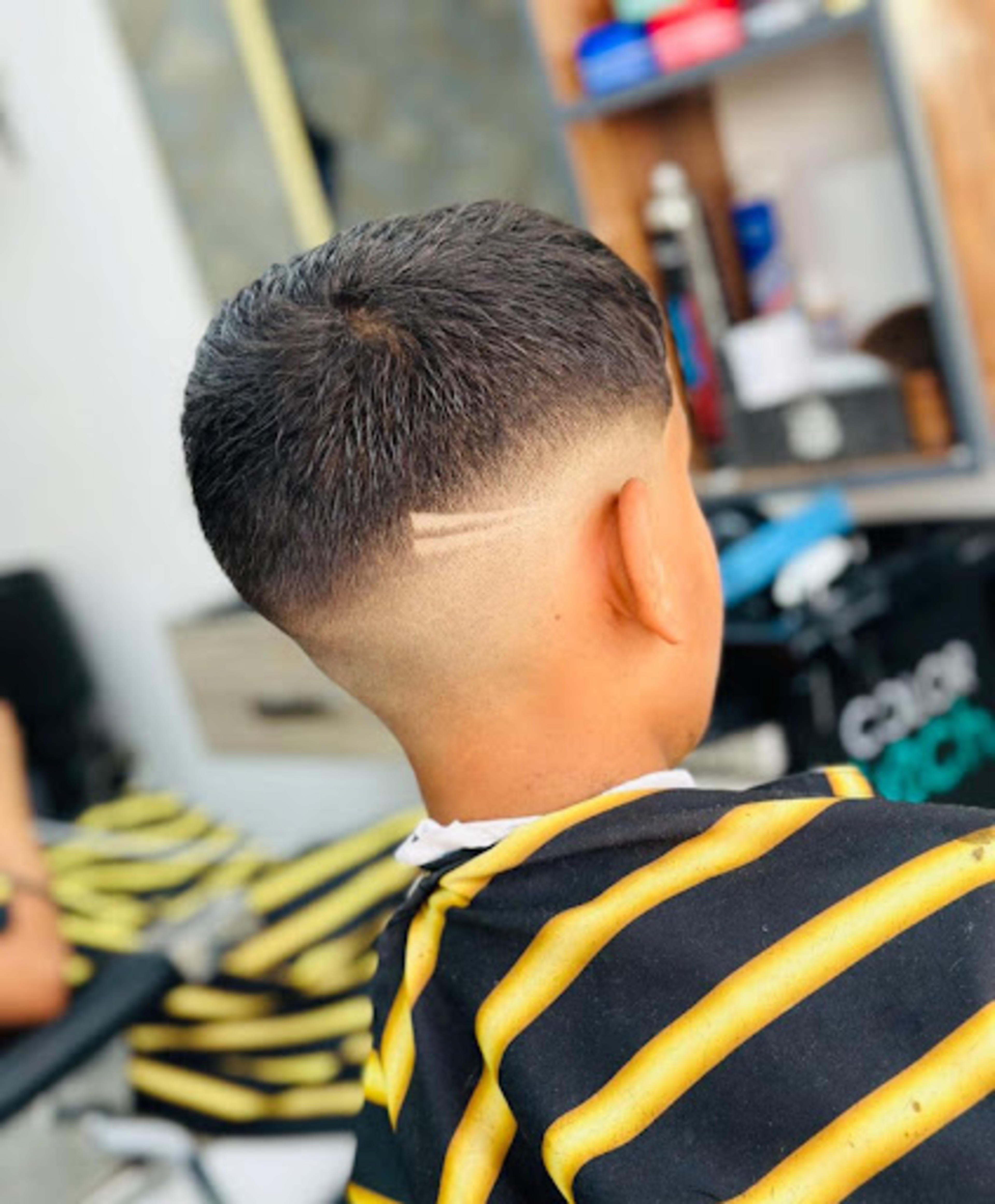 The VIP Barbershop - logo