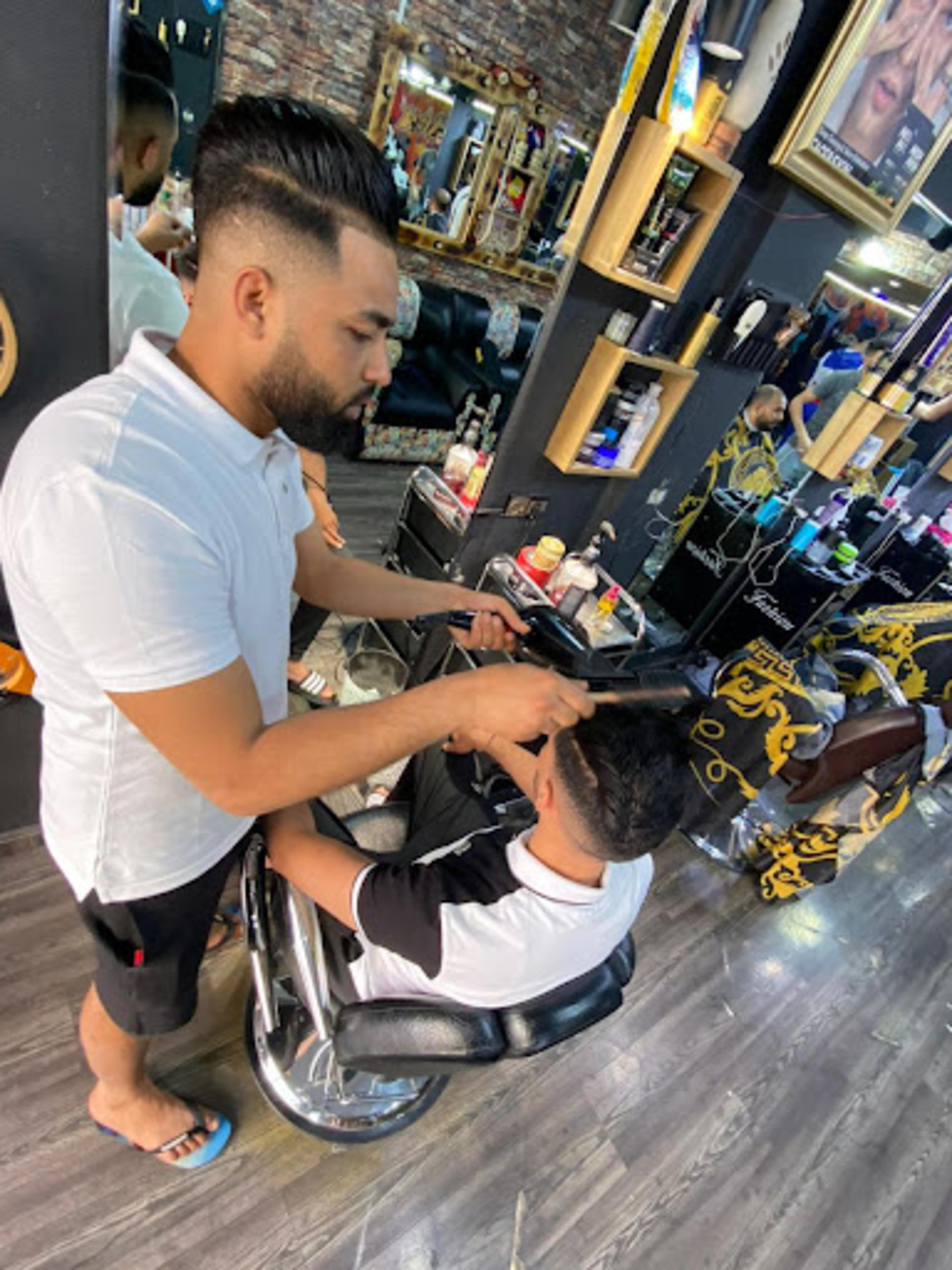 Golden Barber Qasiwi - 3