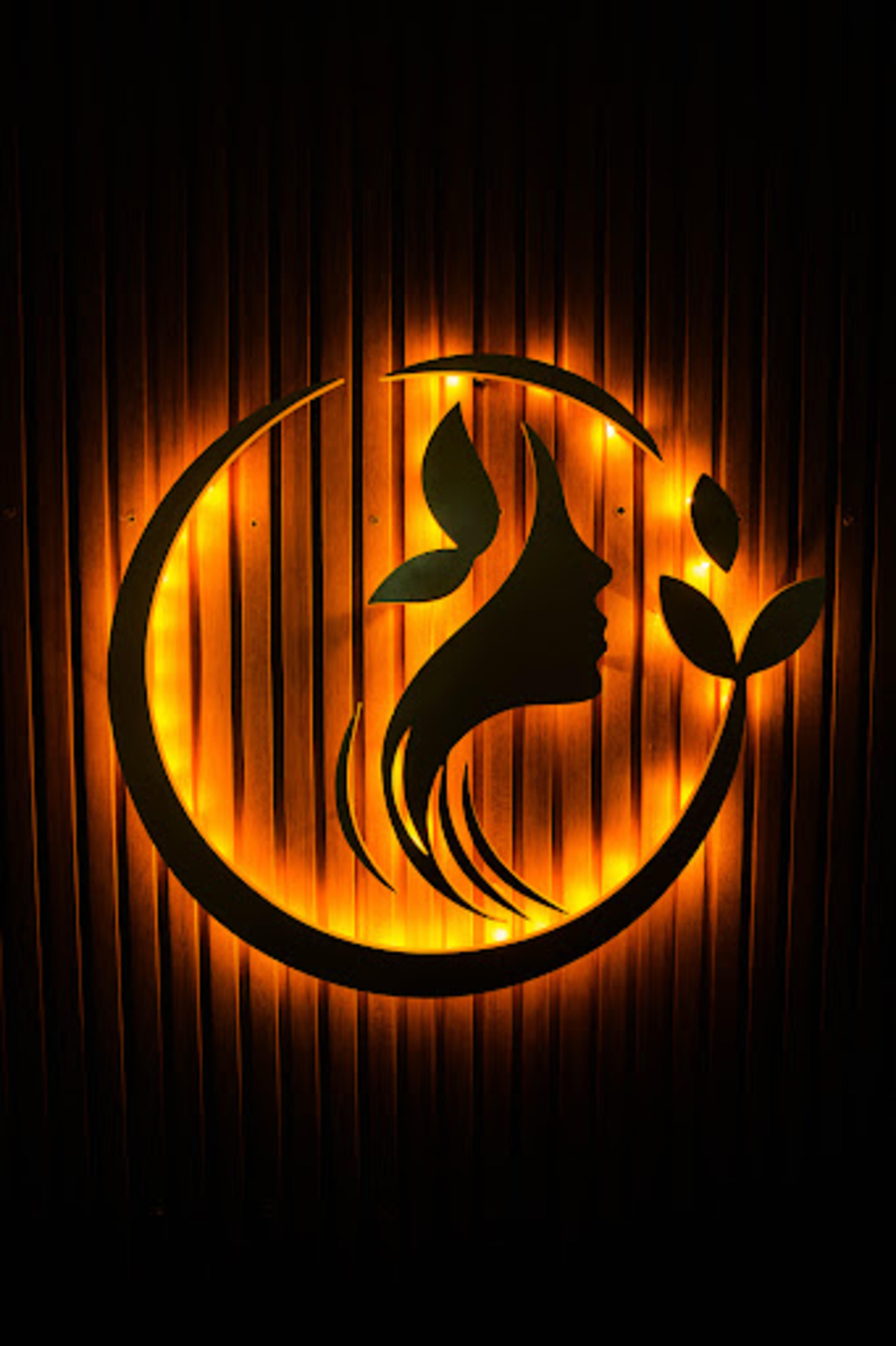 Khaoula beauty salon - logo