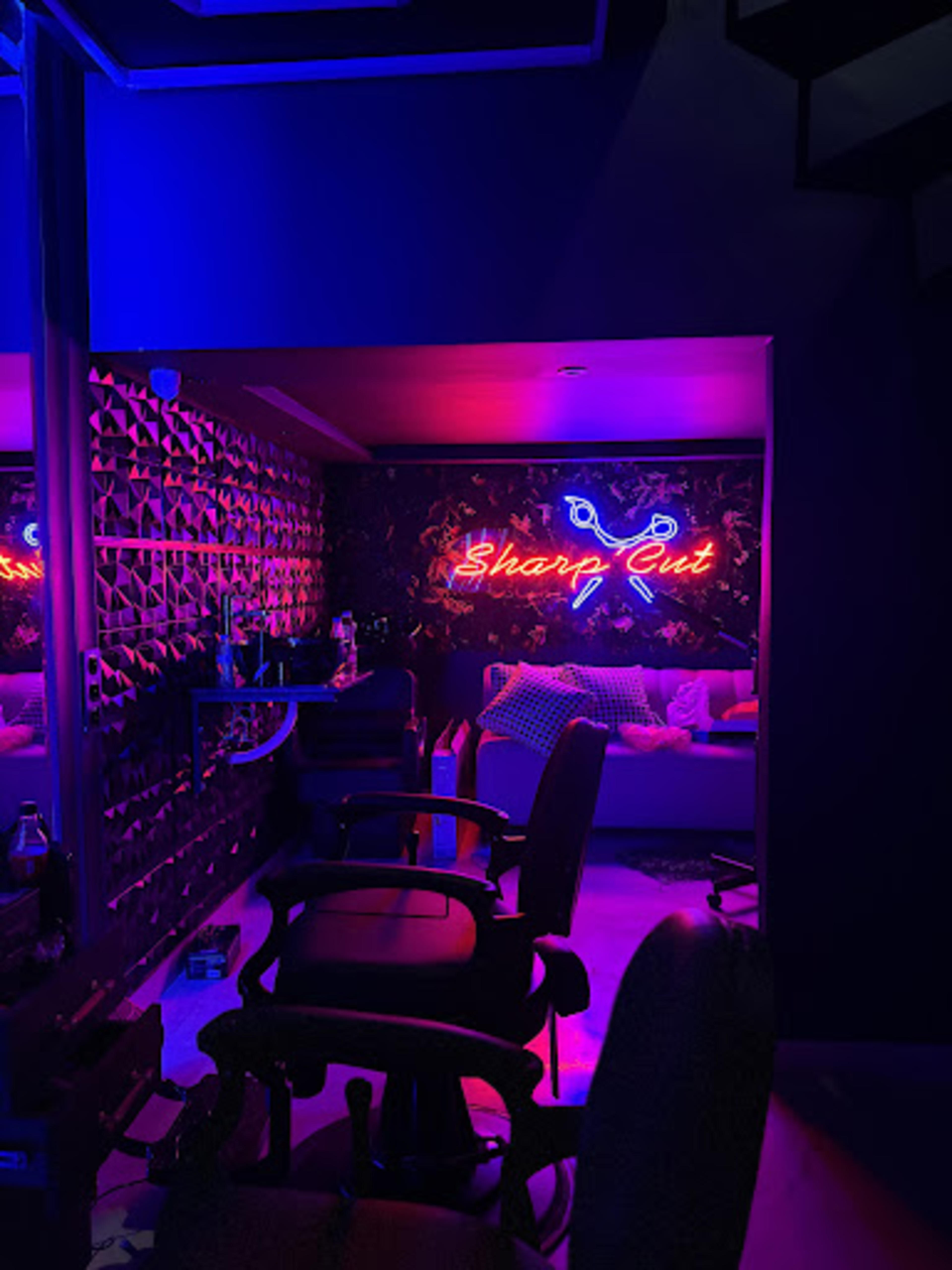 BARBER SHARPCUT - logo