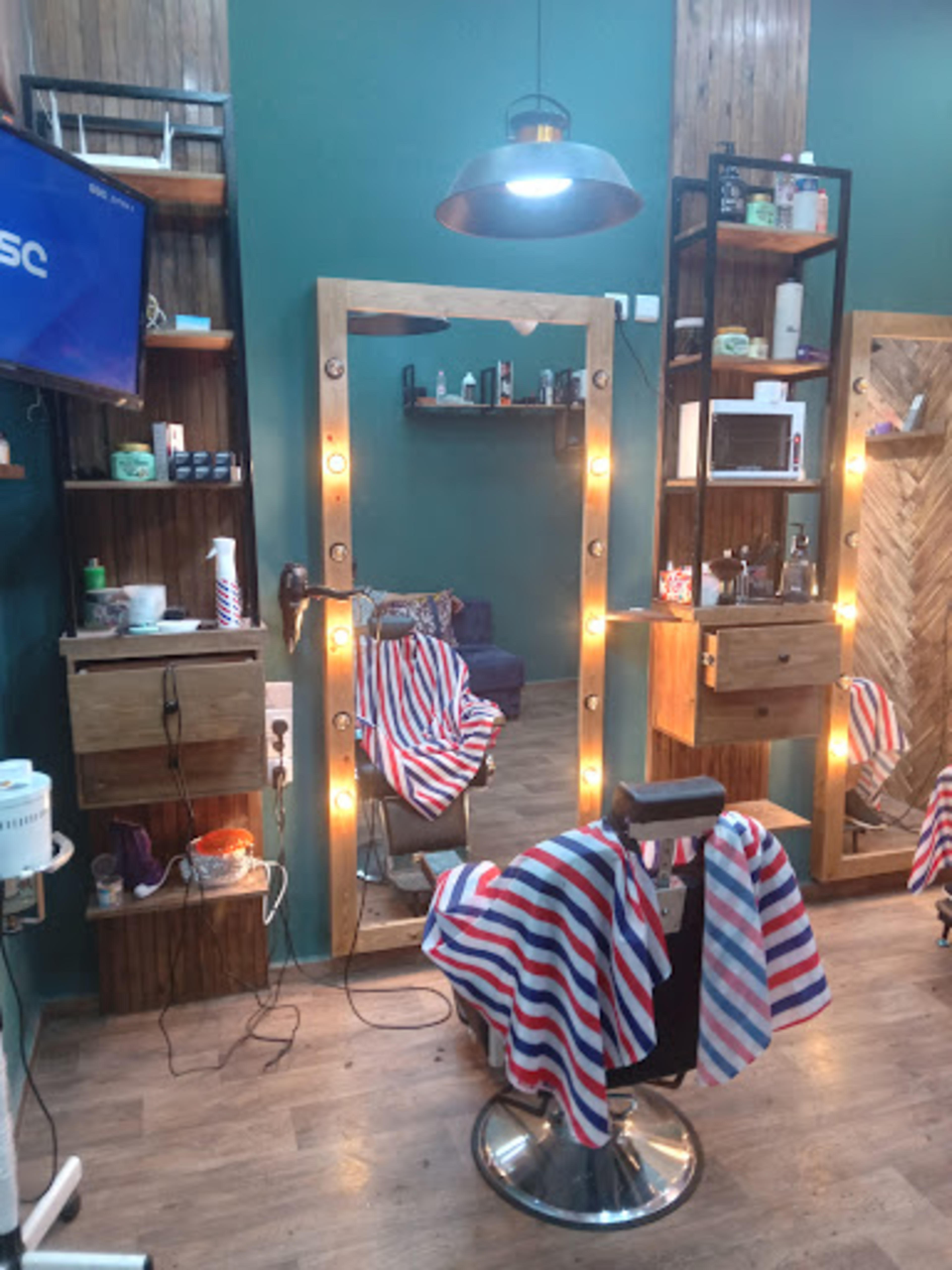 Brothers Barber Shop - logo