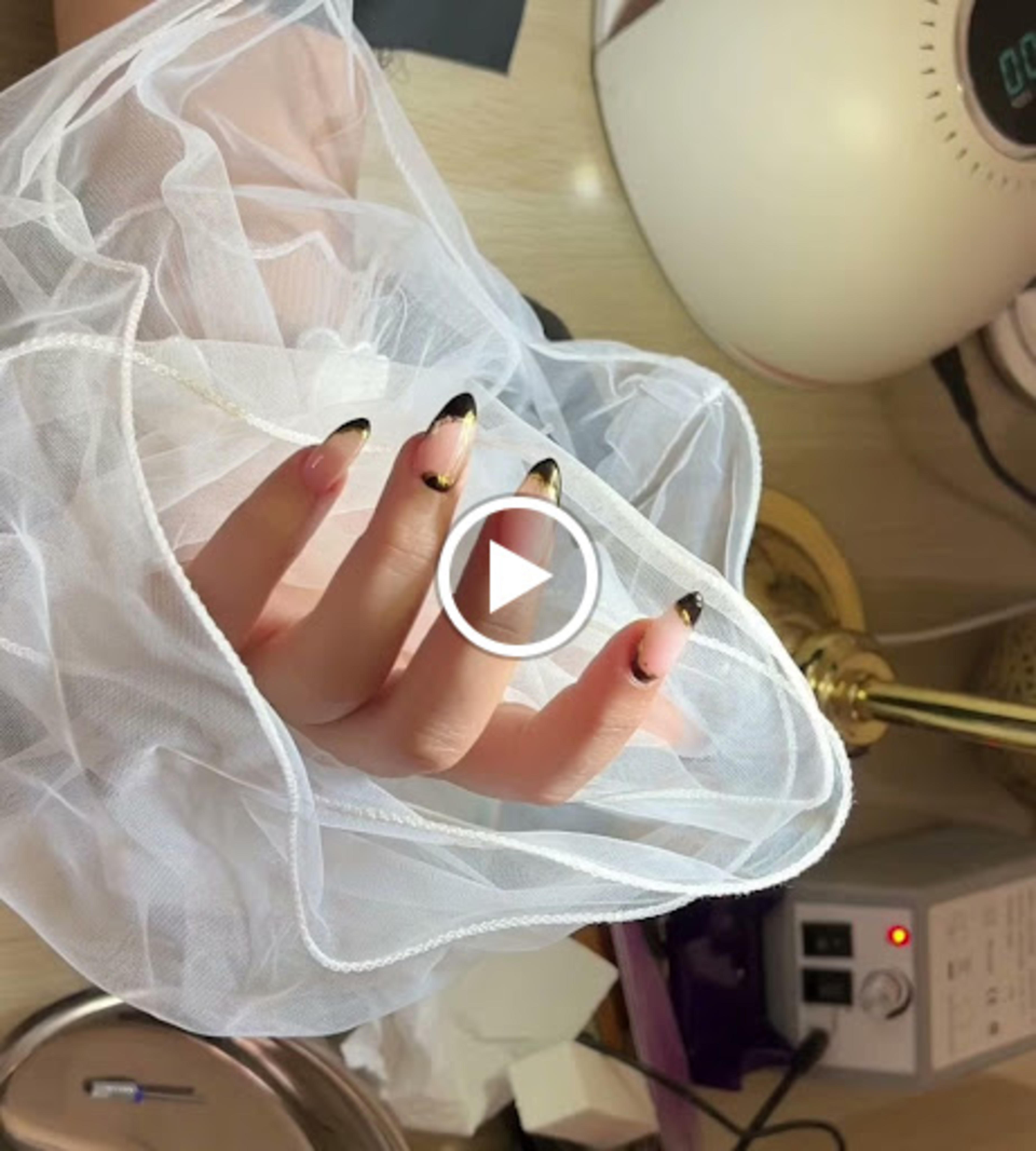 Coin de Beauté by Hos Hos - 3