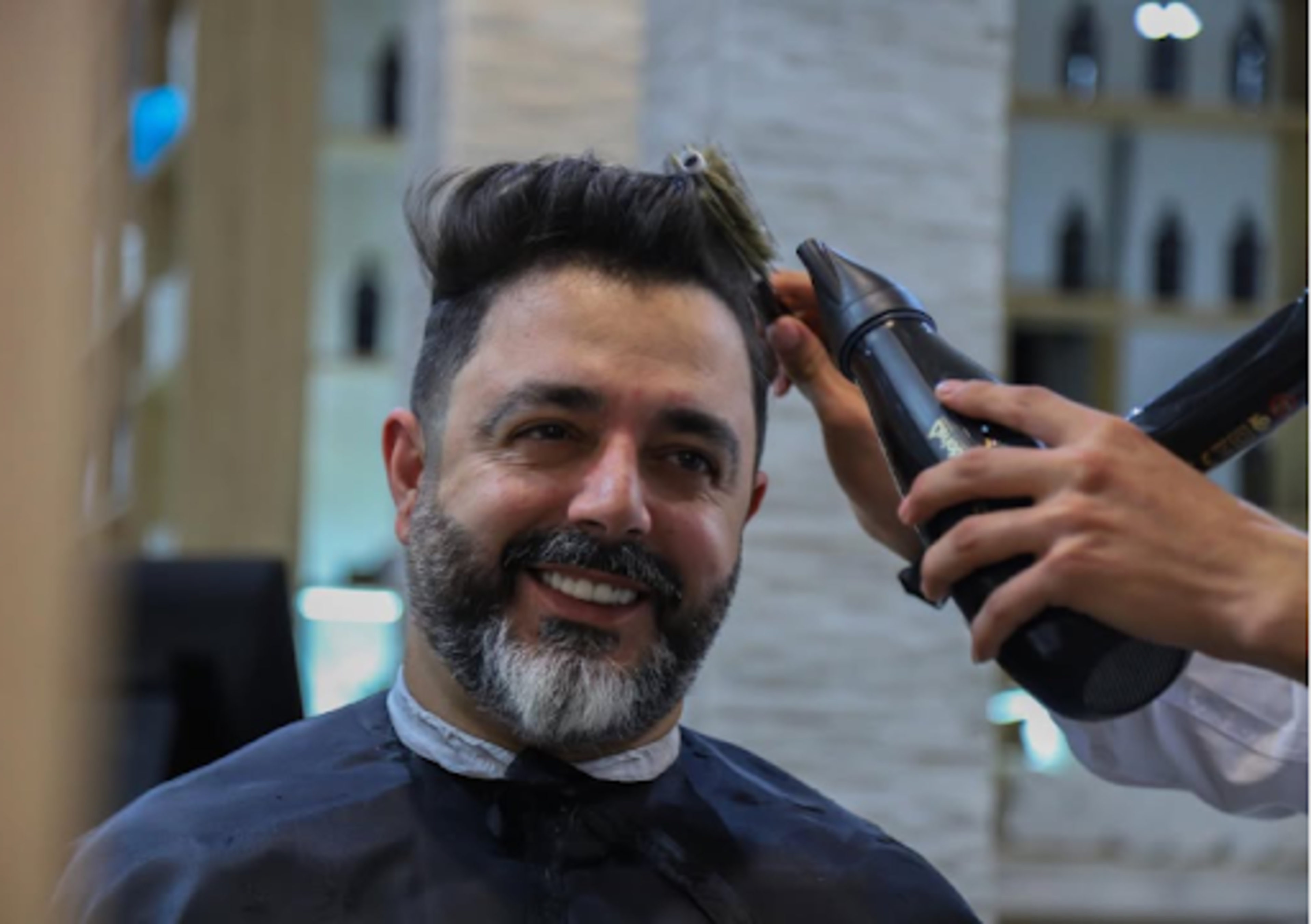 George Clooney Barber Shop - logo