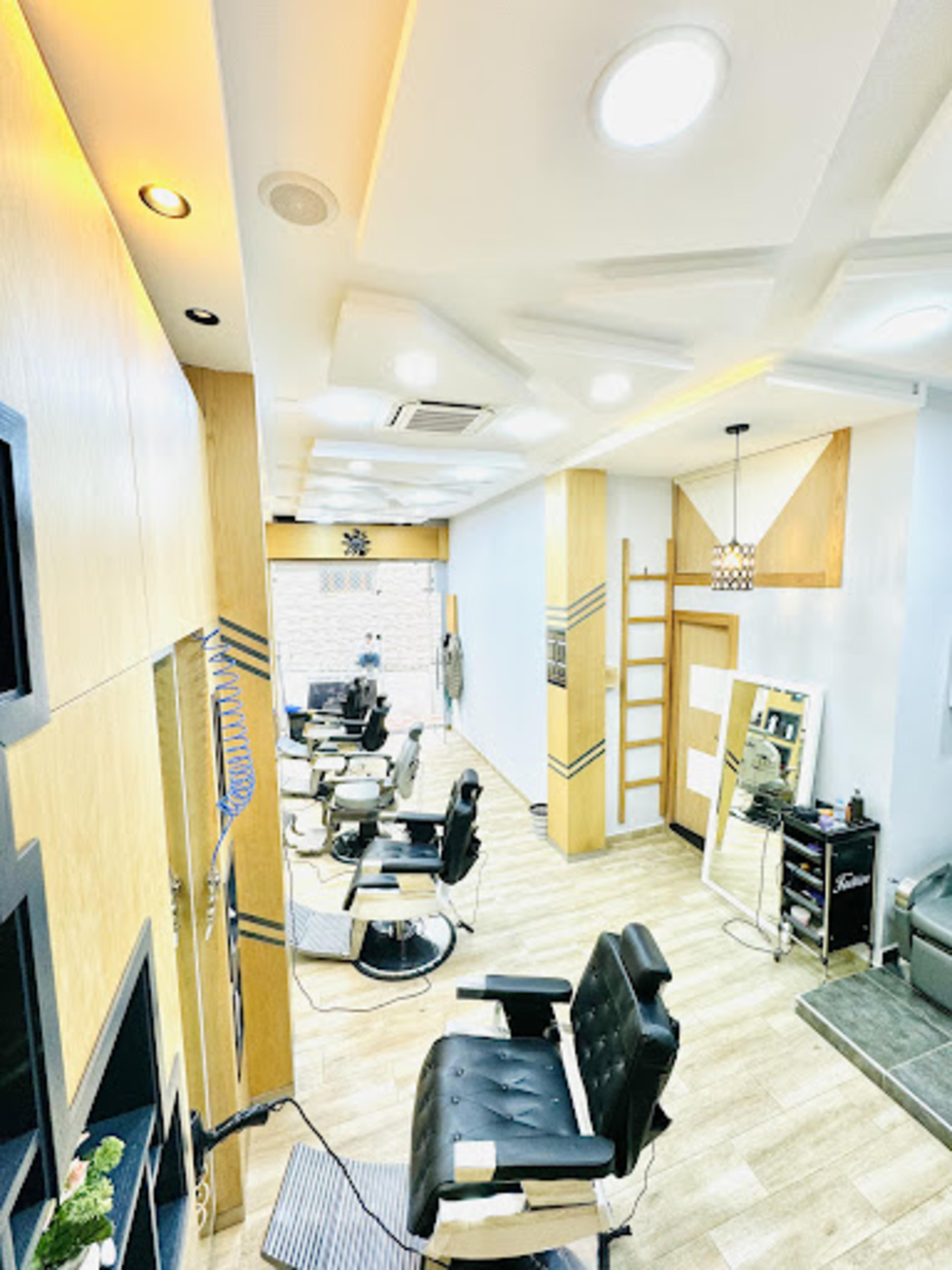 Moustache Barber - (Hijama) - logo