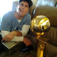 Mark Cuban on X says data center opposition reflects concerns over AI wealth inequality.