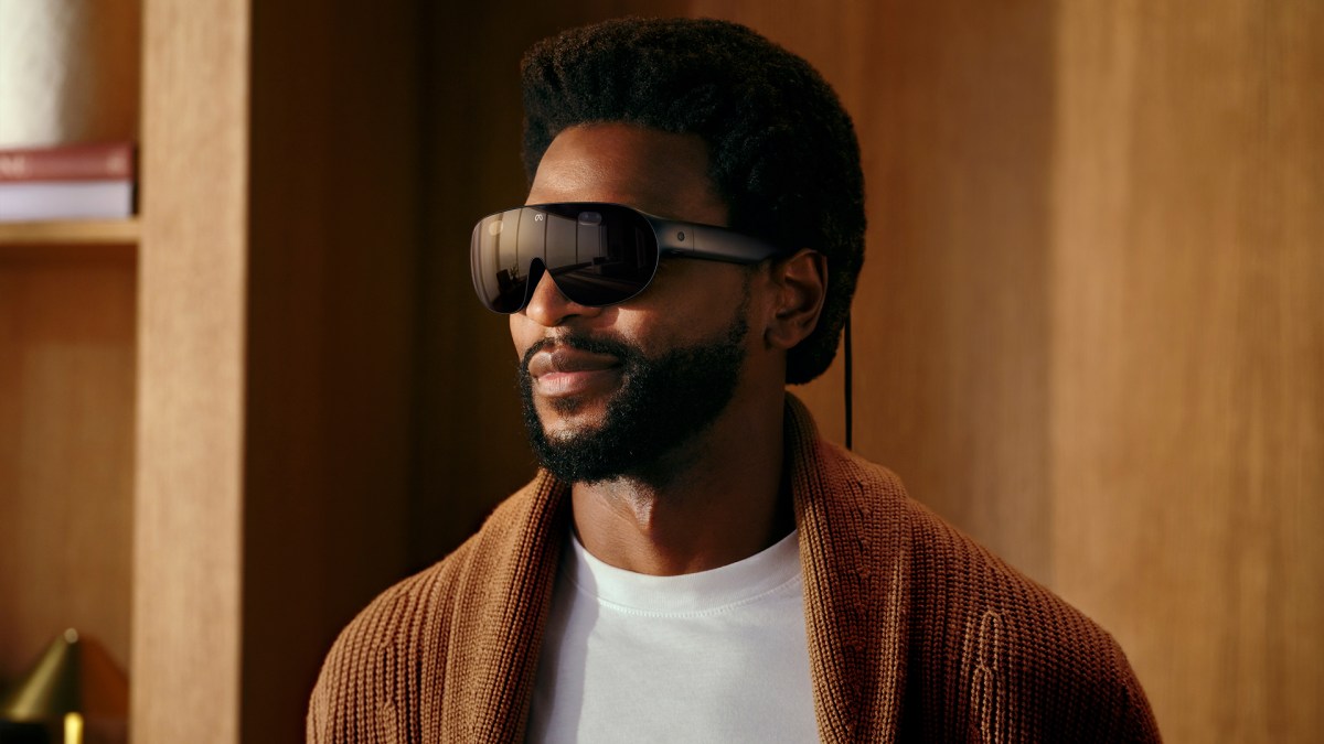 Meta introduces VR glasses for entertainment and work use
