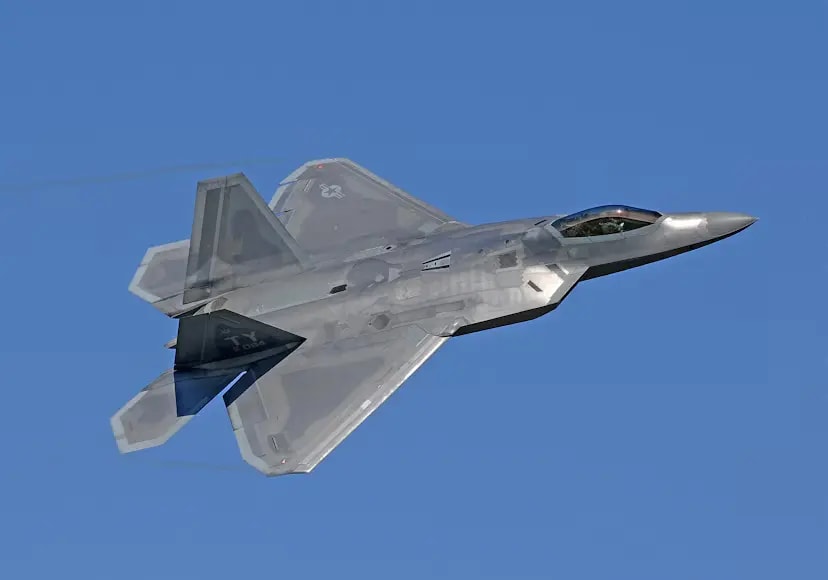 ईरान में गिरा अमेरिकी F-15 लड़ाकू विमान, पायलट को बचाने के लिए ऑपरेशन जारी