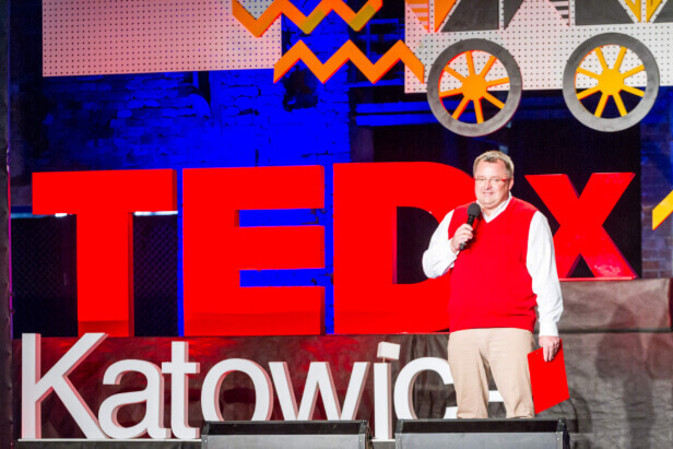 Paweł Wyszomirski jako kurator TEDxKatowice