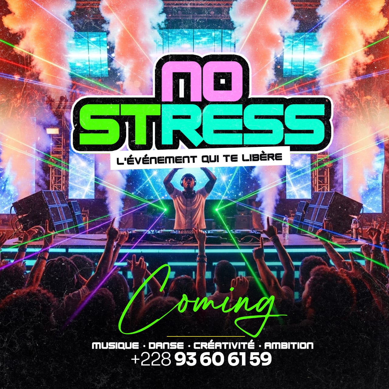 Flyer coloré No Stress, l’événement qui te libère, avec DJ sur scène, lasers, fumées et foule en concert à Lomé