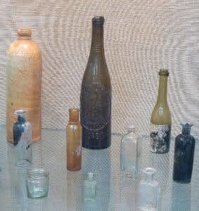 находки из стекла