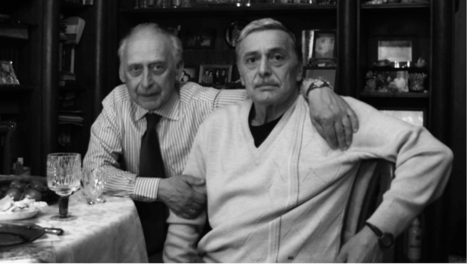 Валерий Новарро и Шамиль Булатов за столом