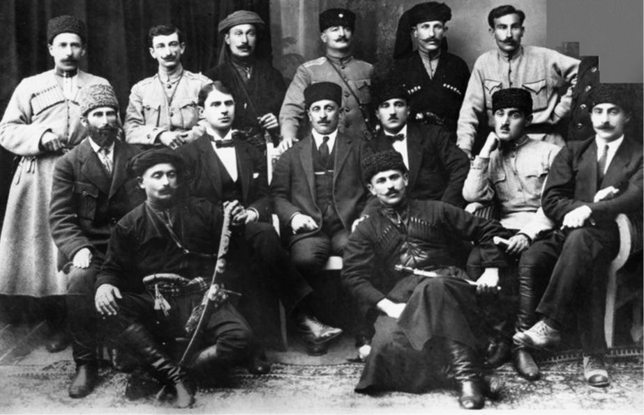 Грузинские мусульмане в традиционных нарядах