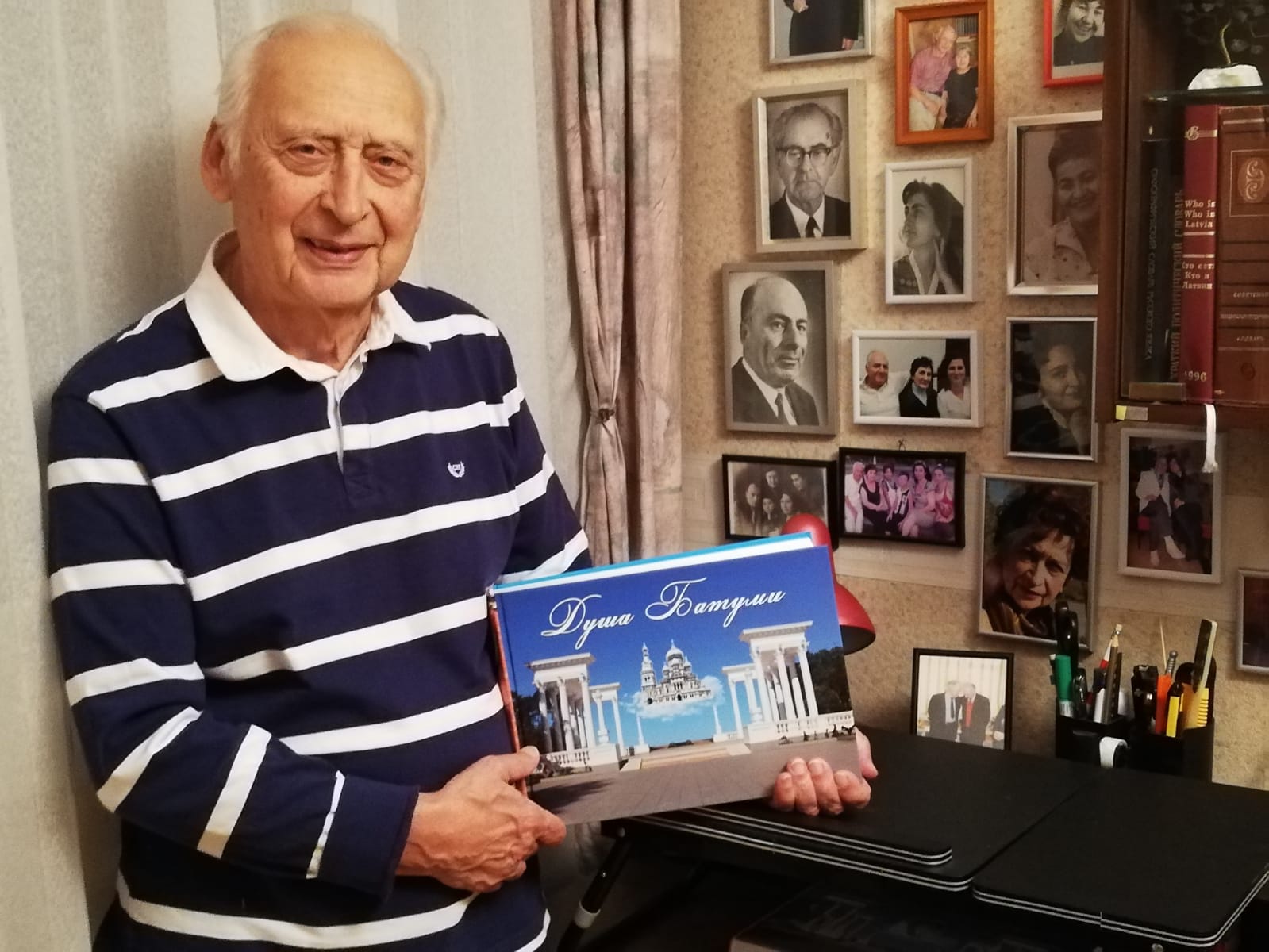 Валерий Новарро