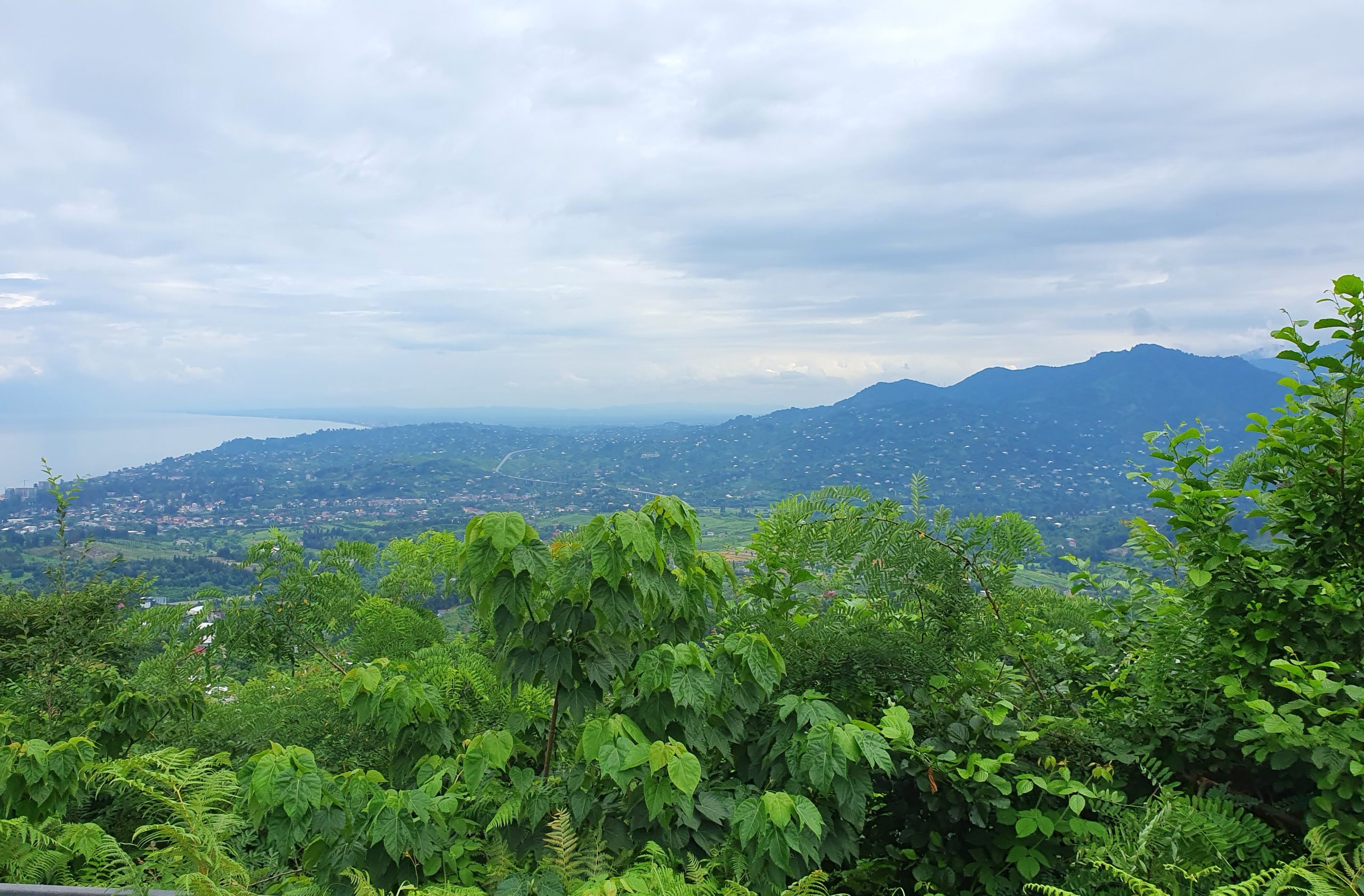 вид на Чакви с возвышения