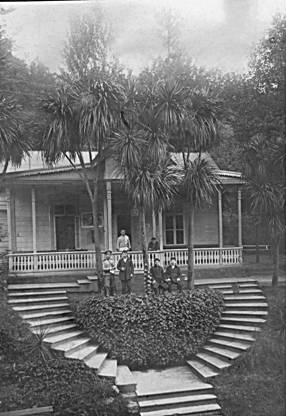 здание станции Зелёный Мыс в начале ХХ века