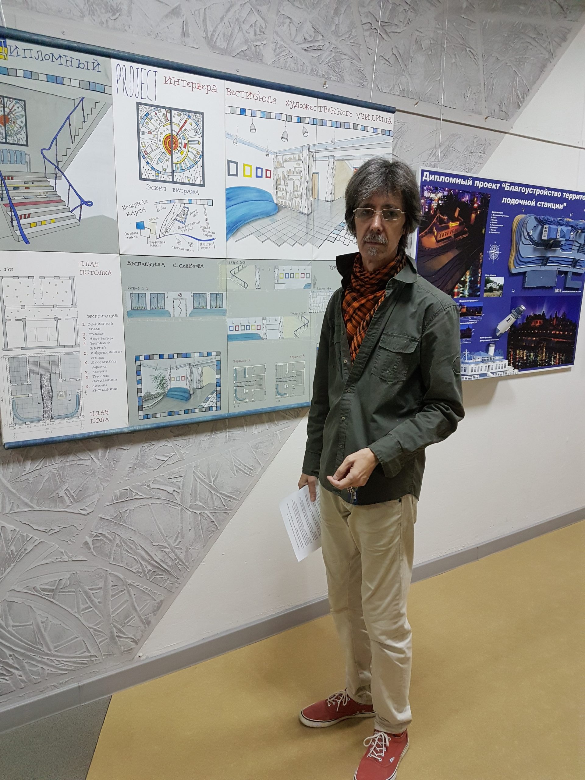 Виктор Панков у проектной доски