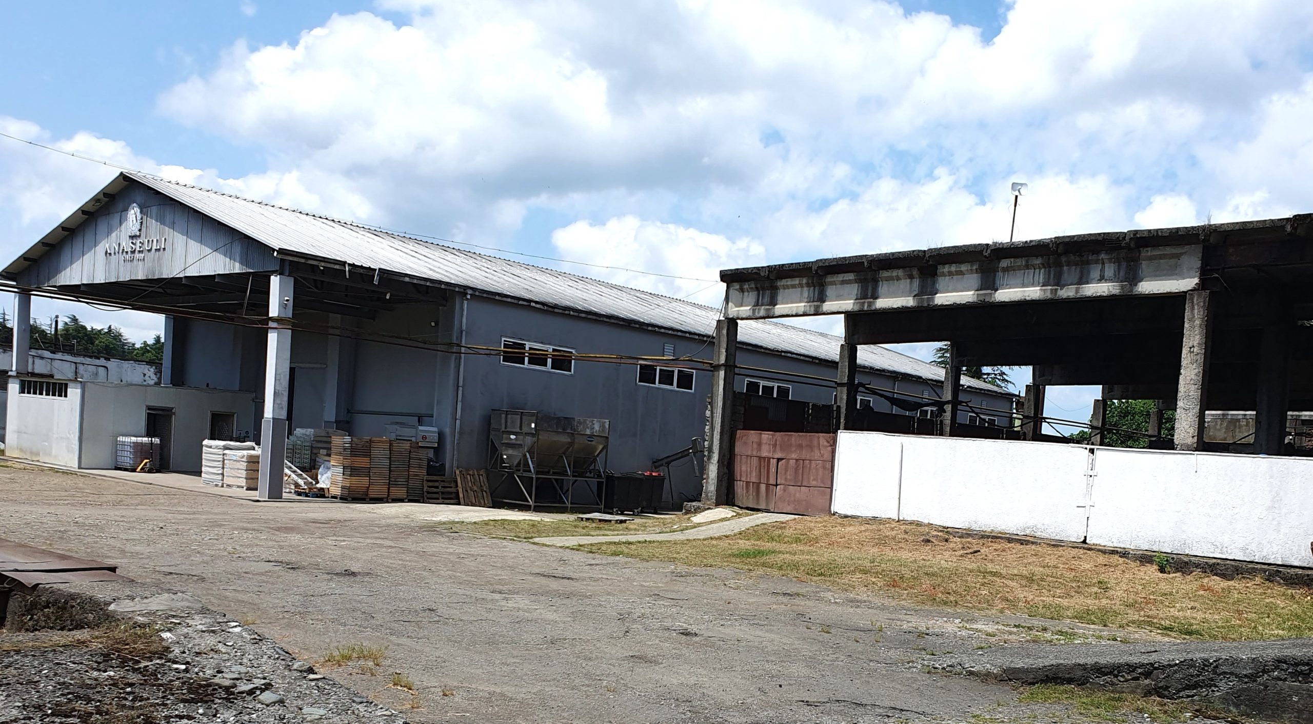 вид на чайную фабрику