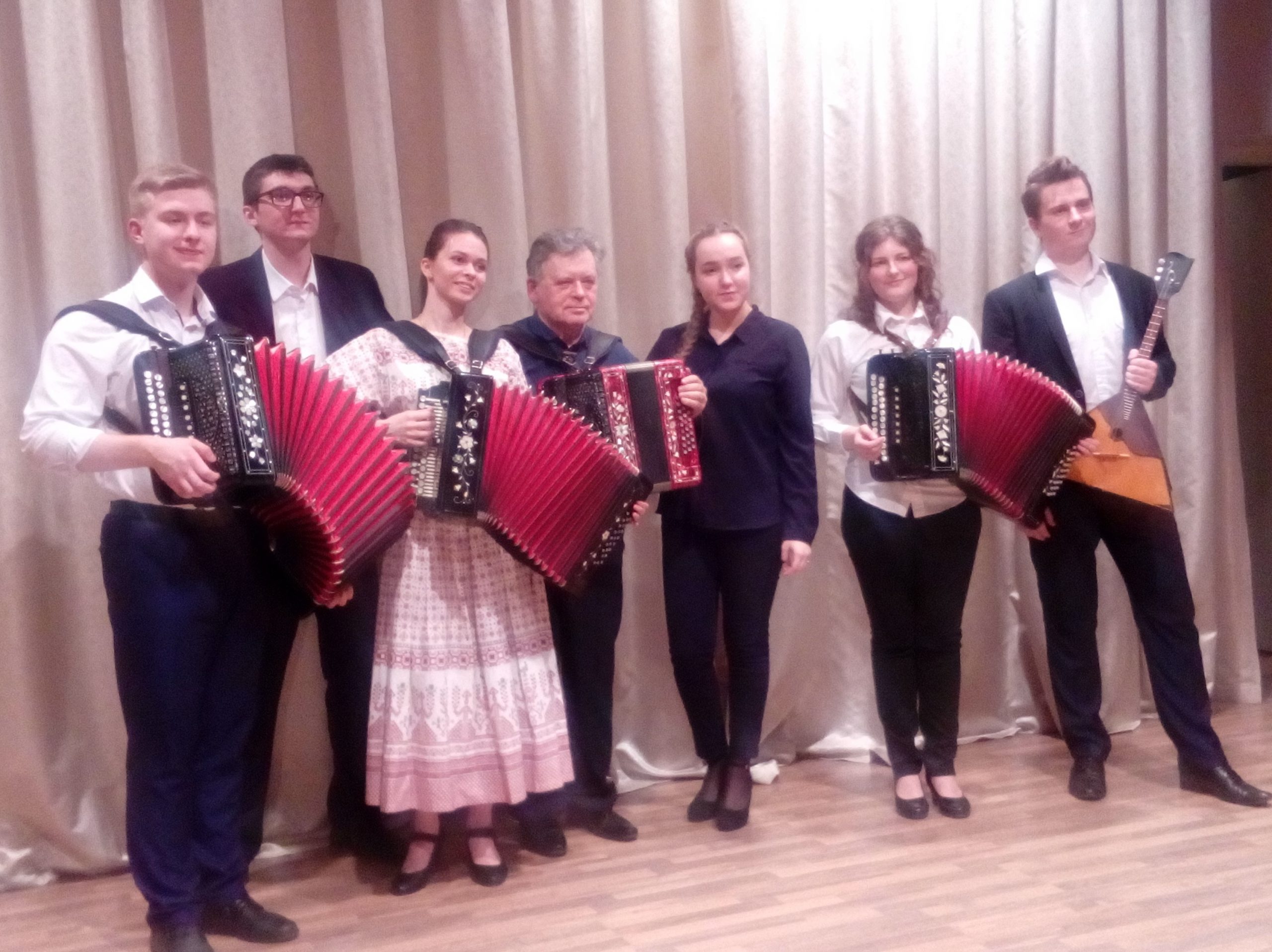 Евгений Дербенко со своими учениками