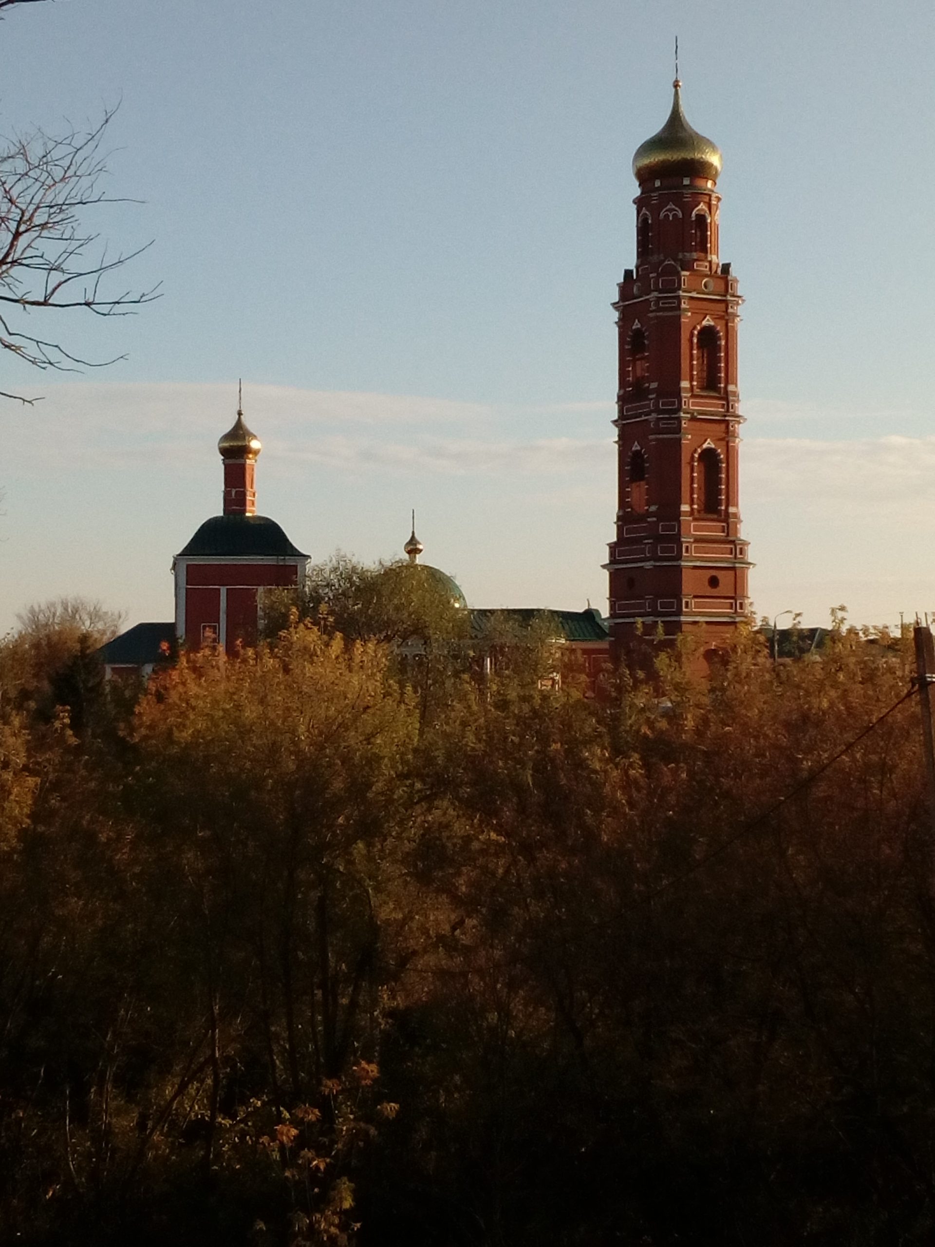 вид на колокольню георгиевского храма