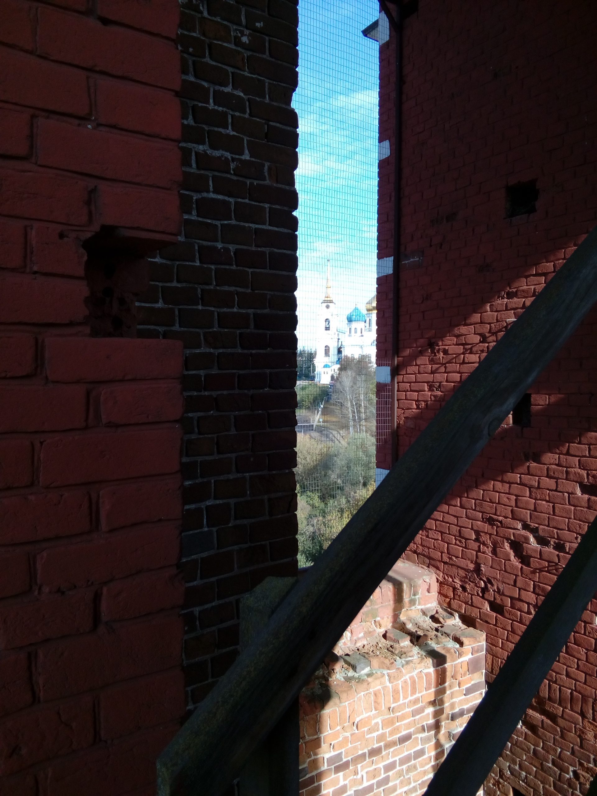 вид на храм с колокольни