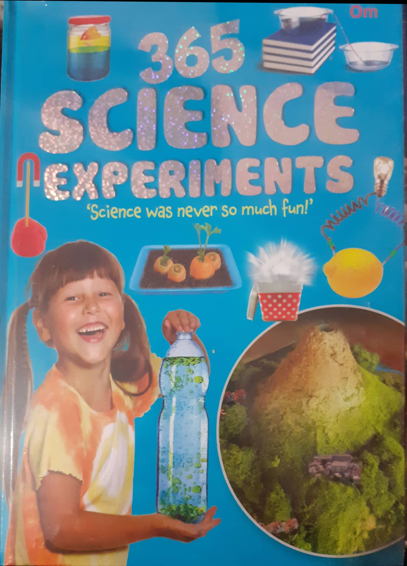 365 Science Experiments by Om Books Editorial Team, book cover