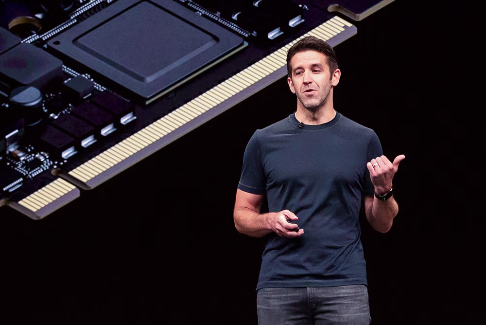 New Apple CEO To Unveil Latest iPhone Lineup