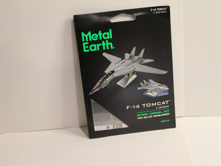 Metal earth F-14 tomcat