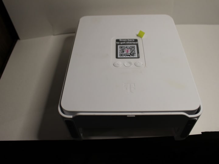 Cellular modem and Wi-Fi router