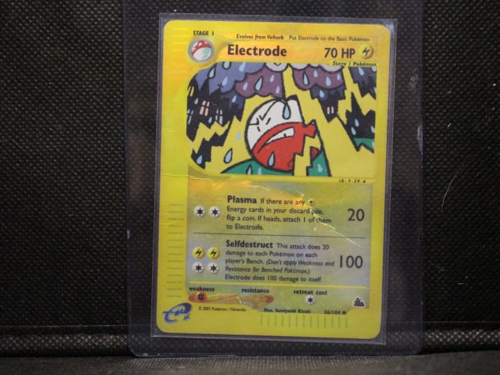 Electrode 36/144 Pokémon Skyridge E-Reader Card