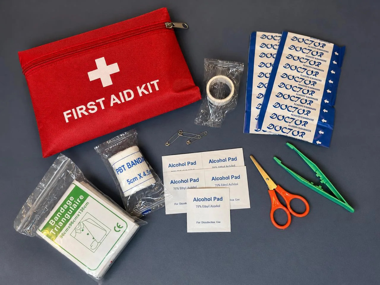 First Aid Kit – Kit de Primeros Auxilios - Imagen 2