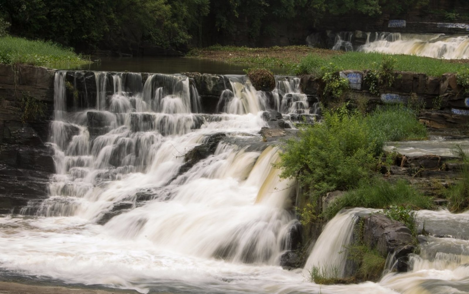 Bamangora Waterfall
