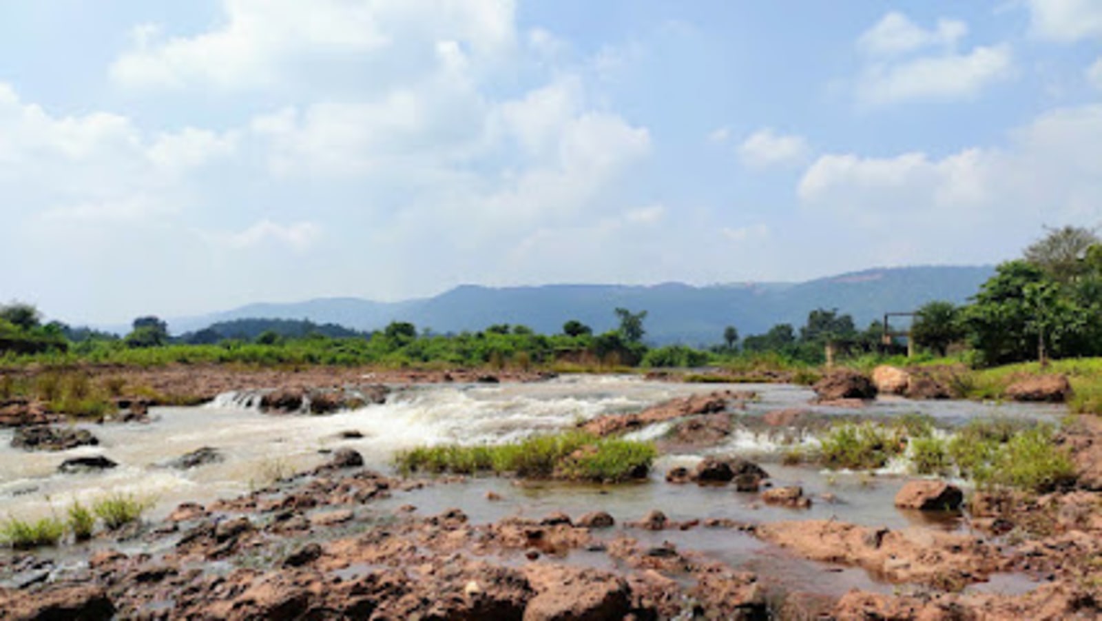 Kiriburu Meghahatuburu Tour