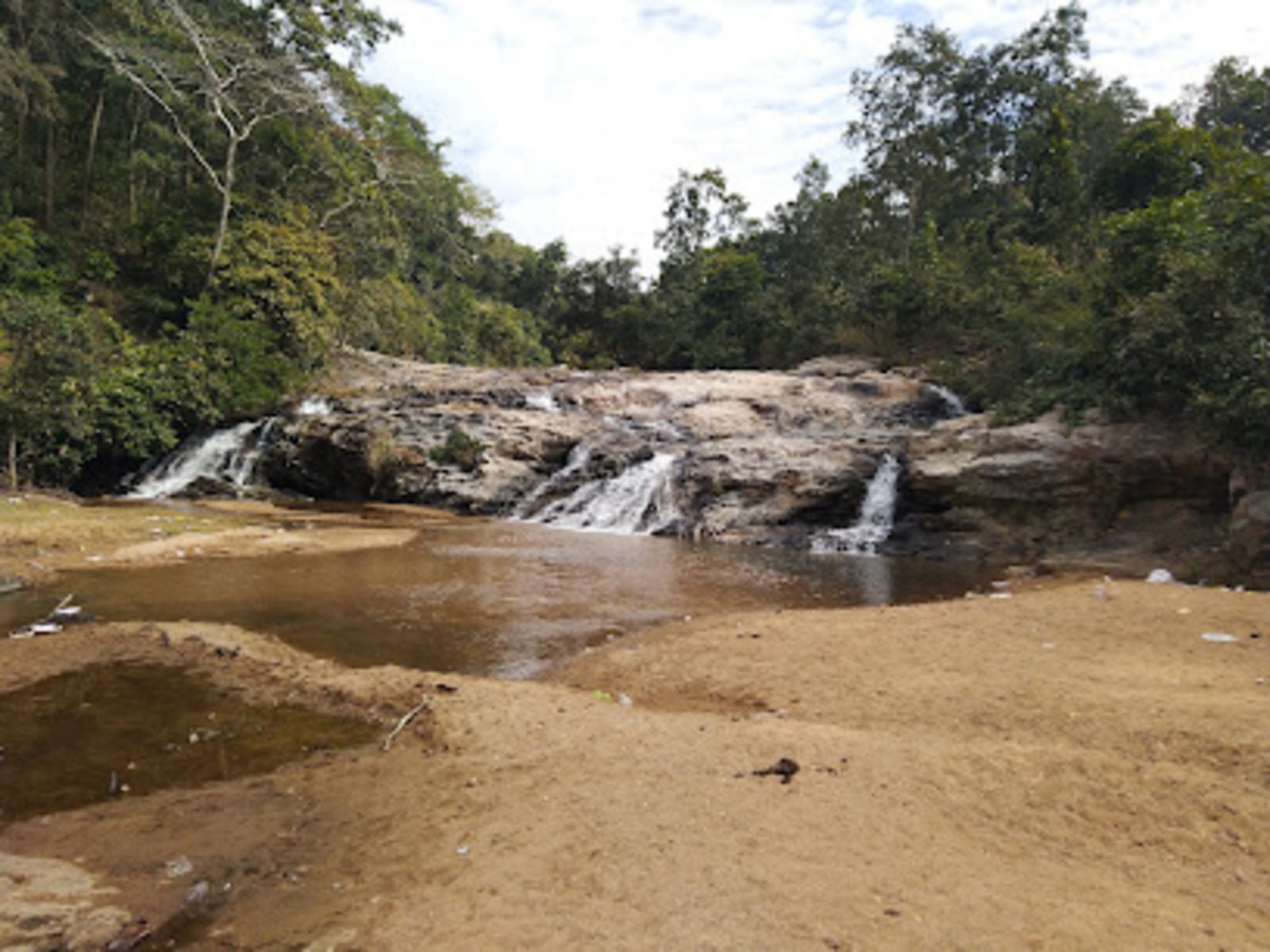Lawapani Waterfall
