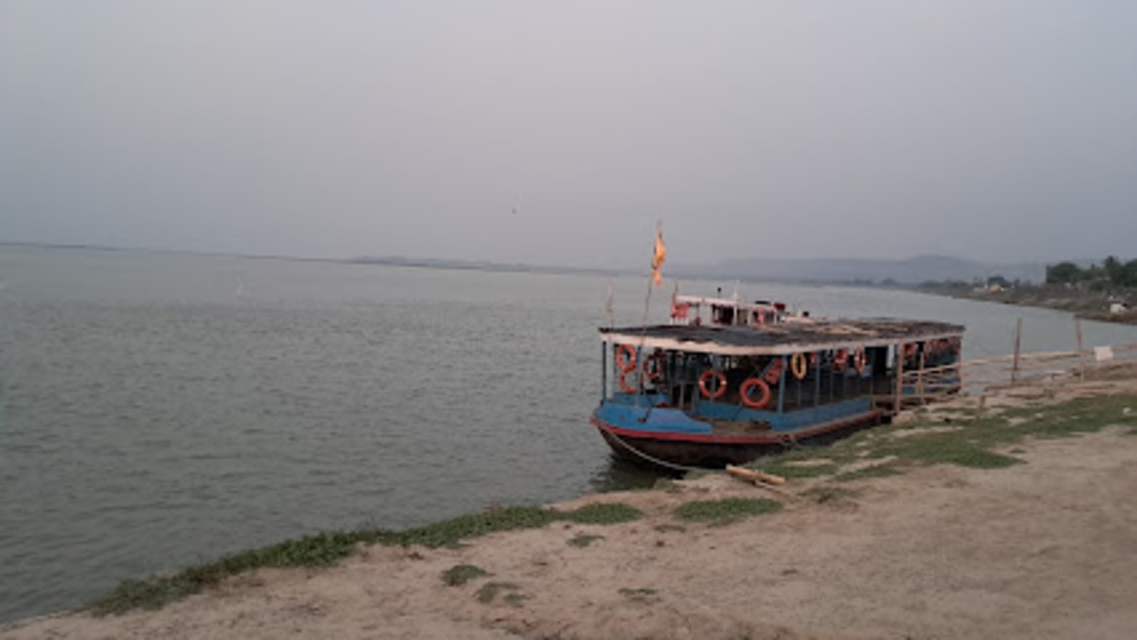 Radha Krishna Ojha Ganga View Point