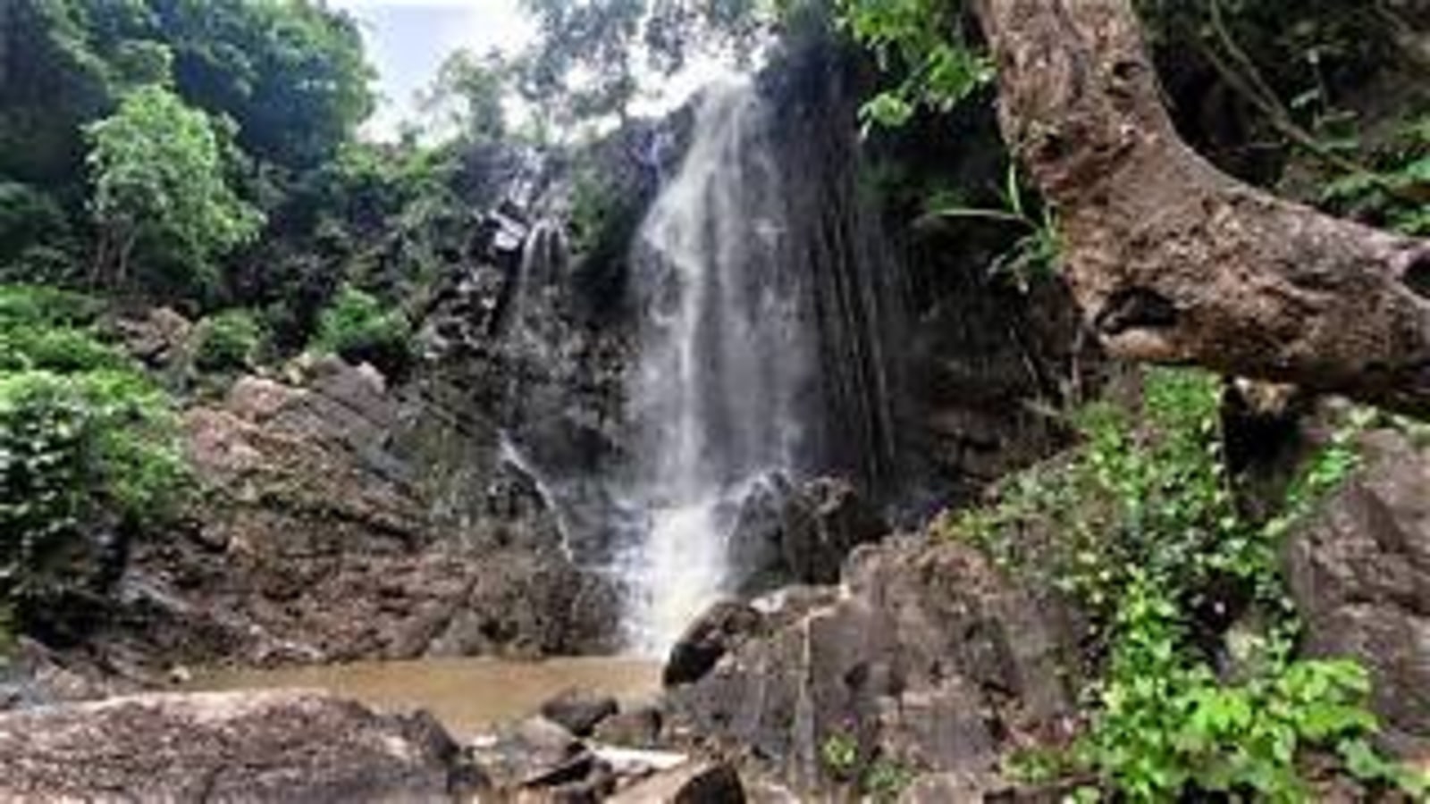 Sanam Falls