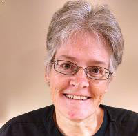 Julie Barclay Headshot.jpg