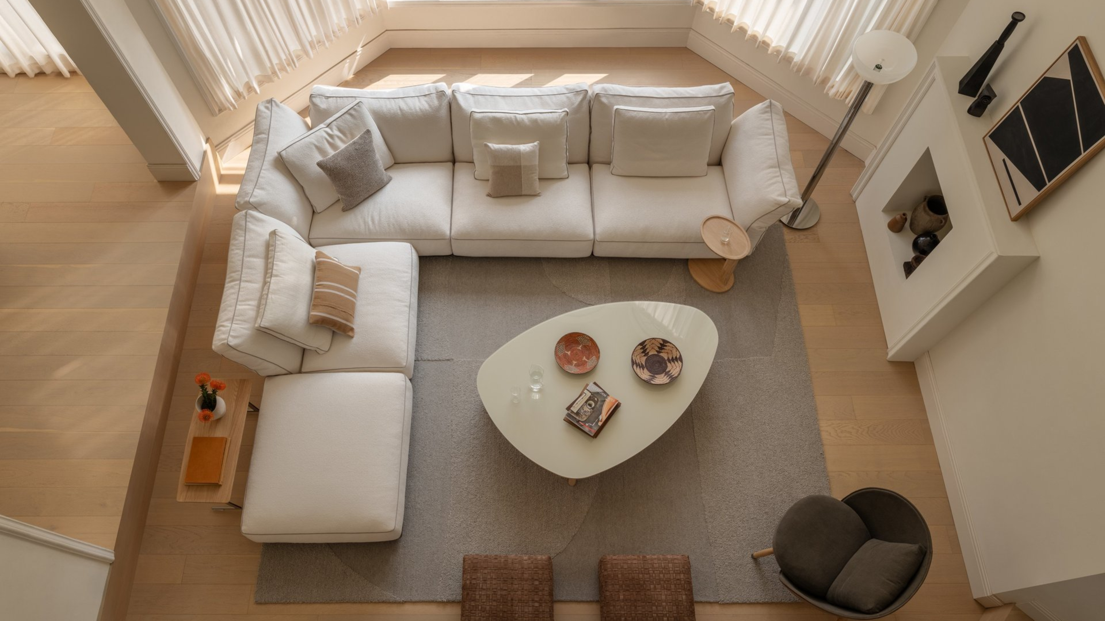 Lightness, Craftsmanship, and Architectural Calm: Flexform Interiors at Grey House, Shanghai