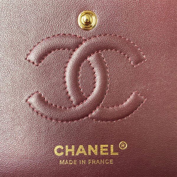 Small Classic Handbag view 7