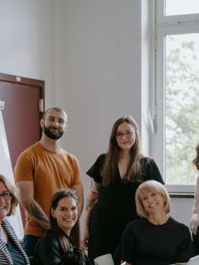 com.une, une vision, une mission, des valeurs