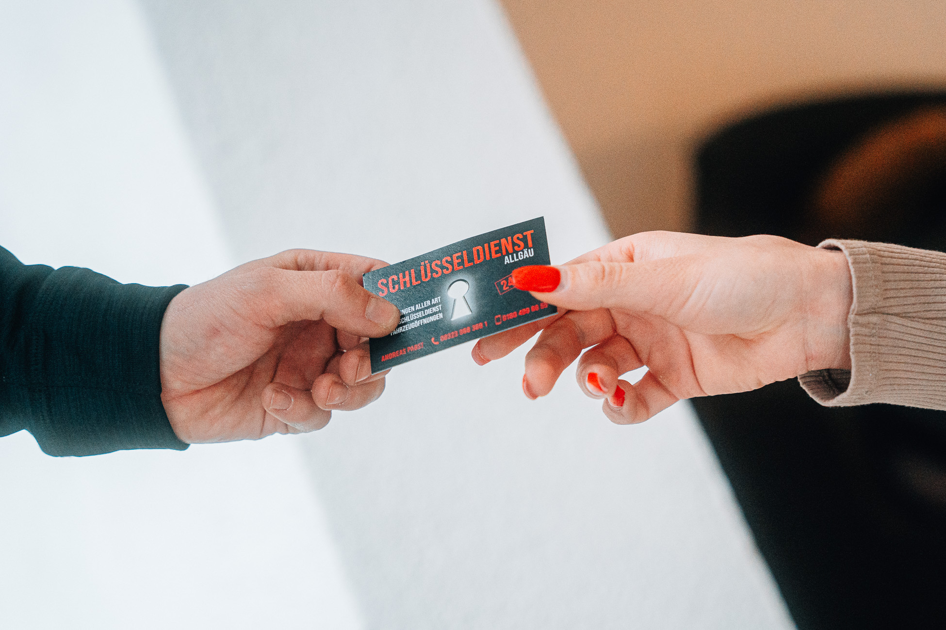 Tür öffnen ohne Schlüssel mit karte