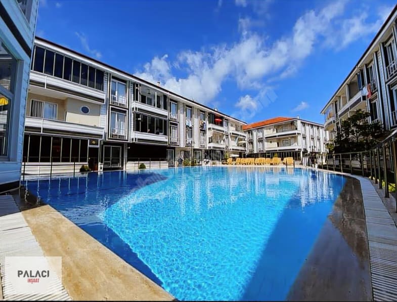 Karasu Yeni Mahalle 1+1 satılık daire - Yenimahallle Konaklar 1 Site Kombili Camlı Balkonlu 1+1 Daire - Fotoğraf 1