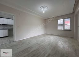 Karasu Aziziye 2+1 satılık daire - 32 Evler Sarioğlu Apt. Önü Müstakil Bahçeli 2+1 Daire - Fotoğraf 4