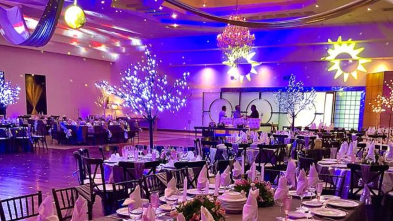 Salón de Fiestas El Cisne