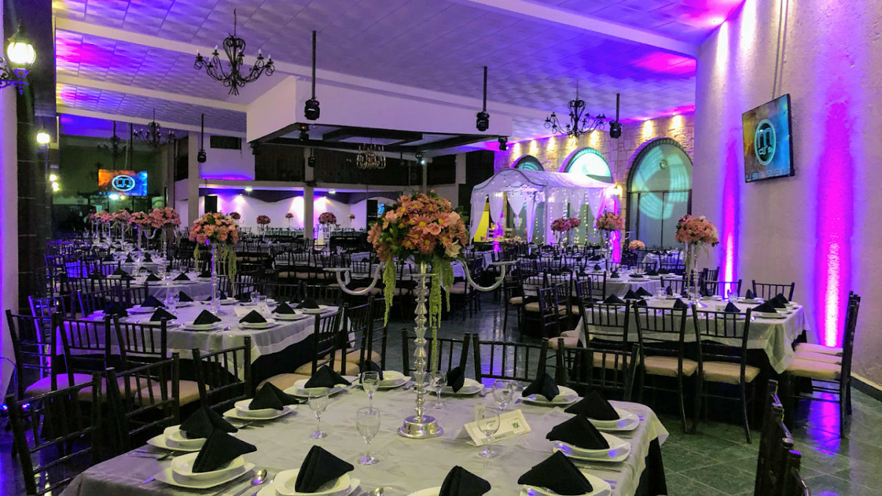 Salon de Eventos El Francés