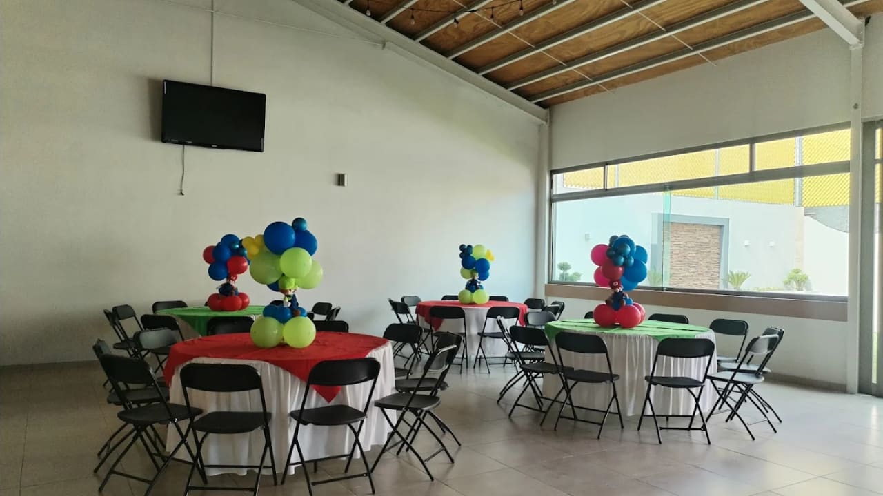 Salón jardín San Antonio