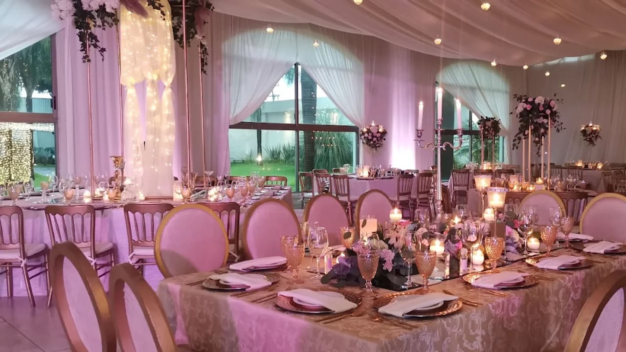 Los Obeliscos Eventos