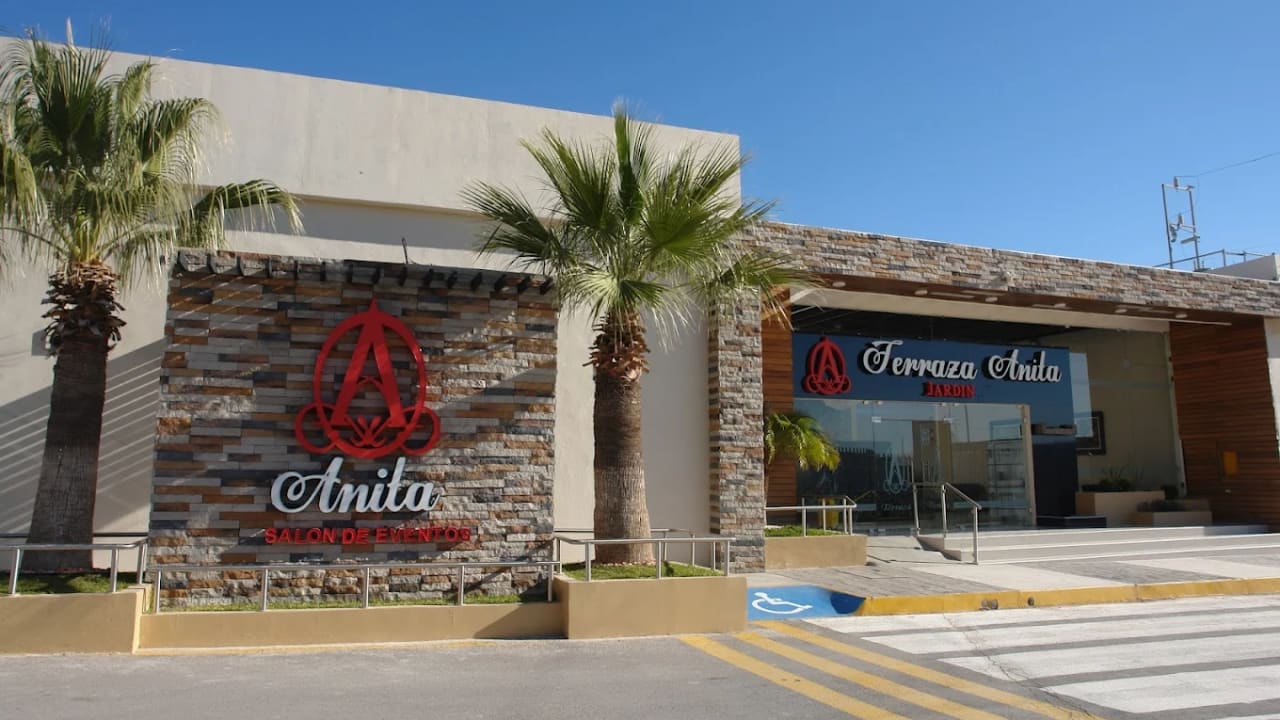Salón y Terraza Anita — foto 4