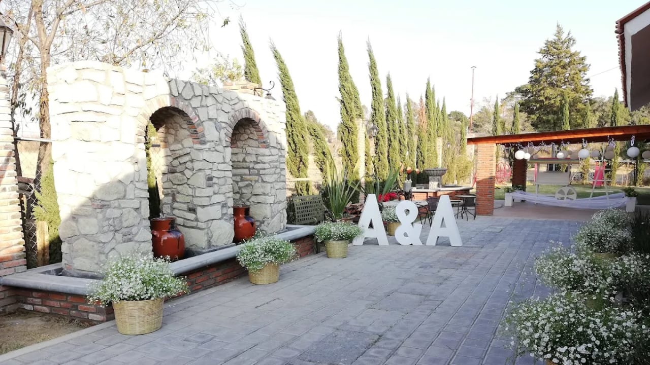 Salón-Jardin Las Fuentes