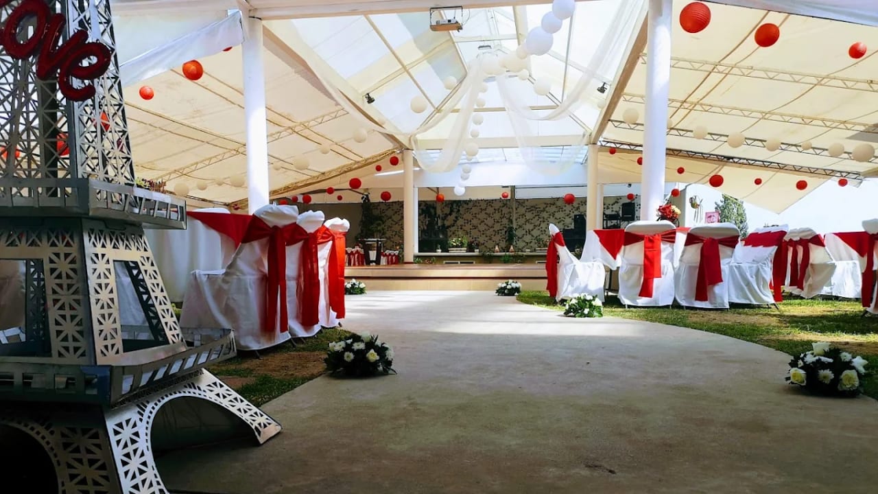 Jardín de Eventos "Los Rosales"